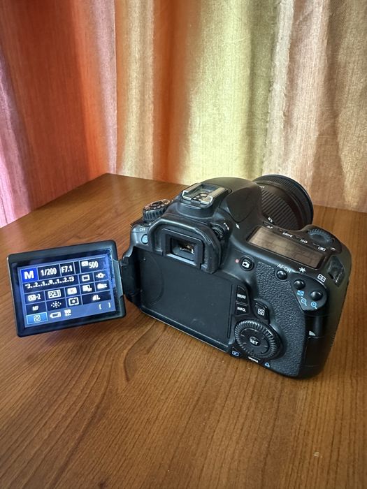Продам canon 60D