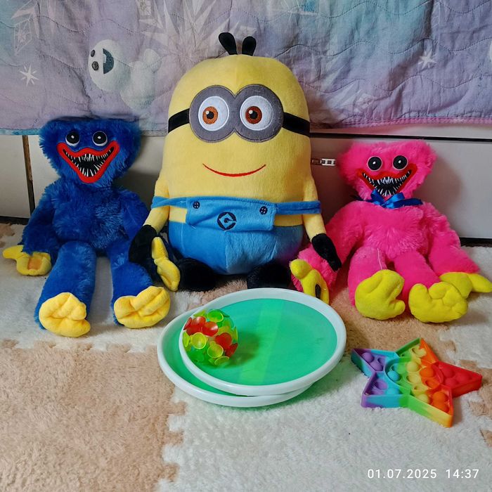 Игрушки все за 5000тг.