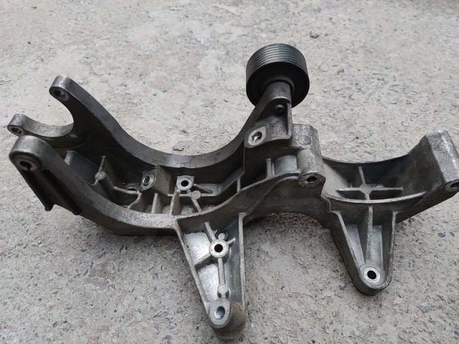 Touareg клапанная крышка,ГУР,форсунки,теплообменник,генератор Туарег