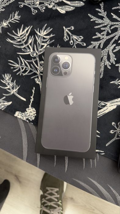 IPhone 13 Pro Max 256gb.