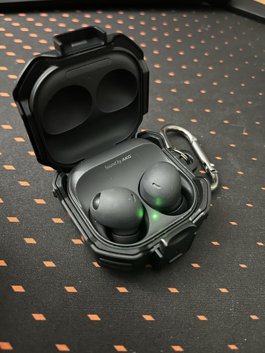 Продам galaxy bads 2 pro