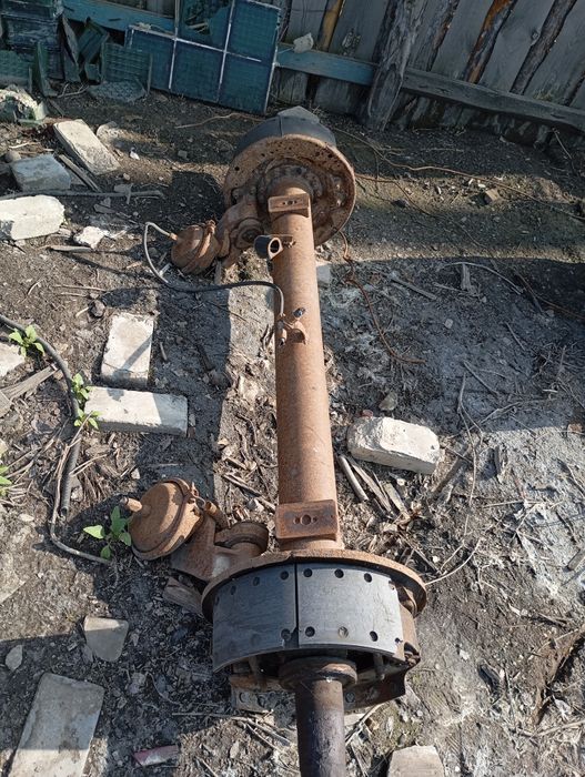 Продам ось на прицеп