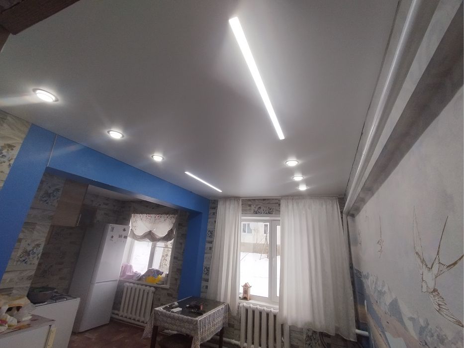 Натяжные потолки