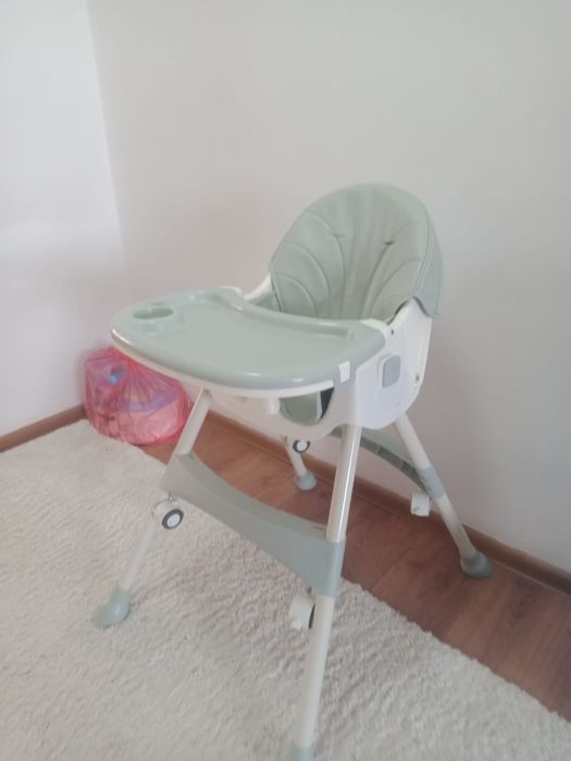 Продам стульчик для кормления