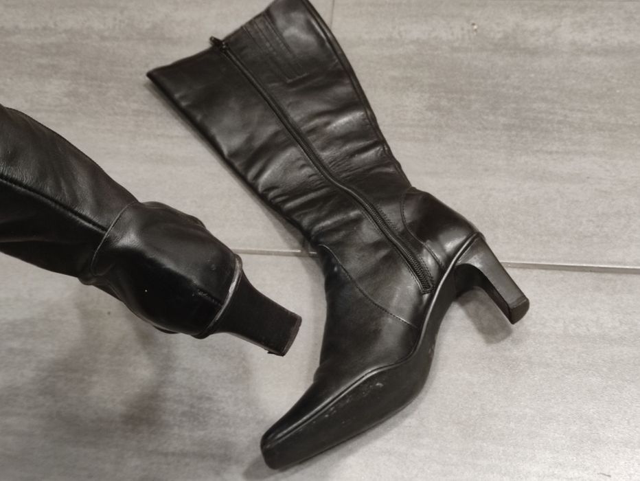 Италиански Кожени Ботуши 38 / Боти / Обувки