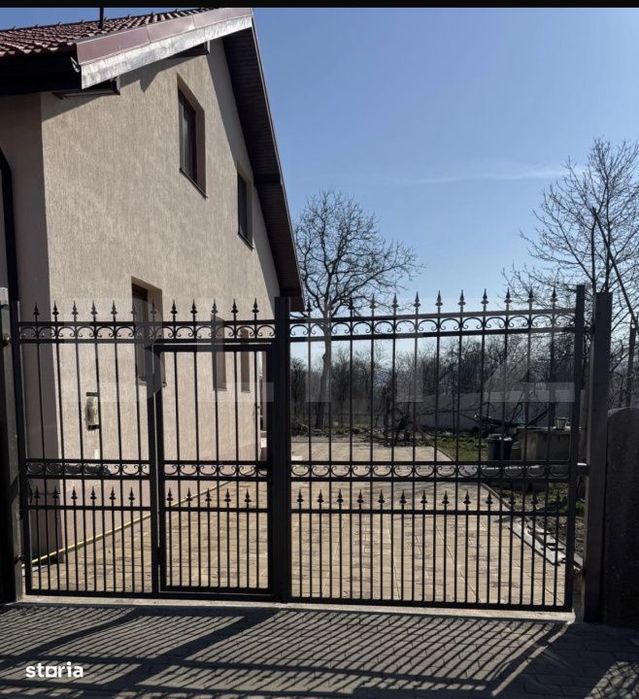 Casa premium P+M, 300 mp utili, teren 3200 mp, complet renovata 2025.