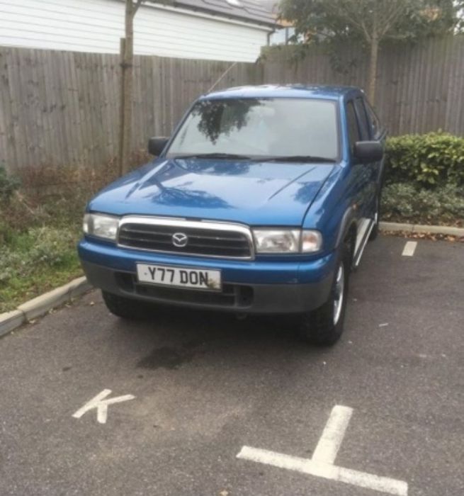 Dezmembrez Dezmembrari Mazda b 2500 motor 2.5