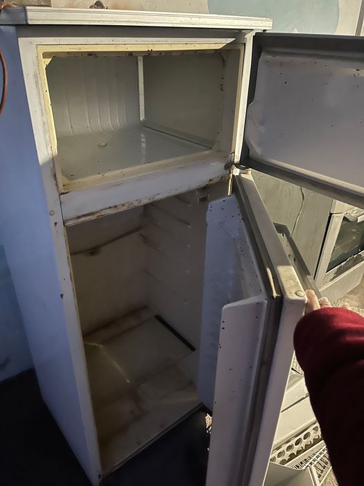 Холодильник рабочий