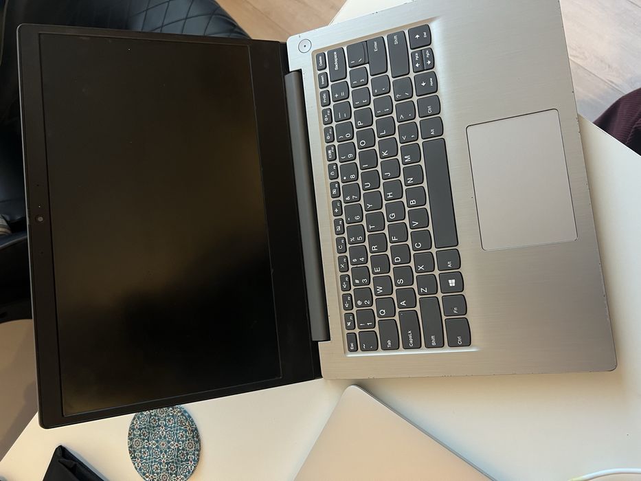 Laptop Lenovo IdeaPad 3, Full HD, 8GB RAM, 512 GB SSD,