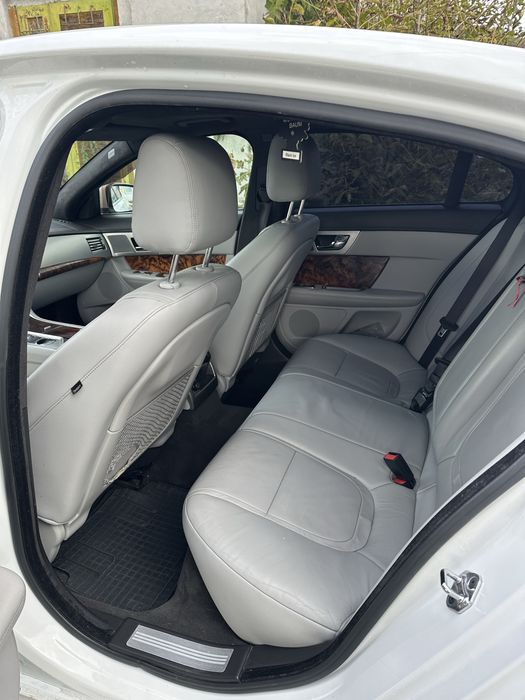 JAGUAR XF 2013 — imagine 3