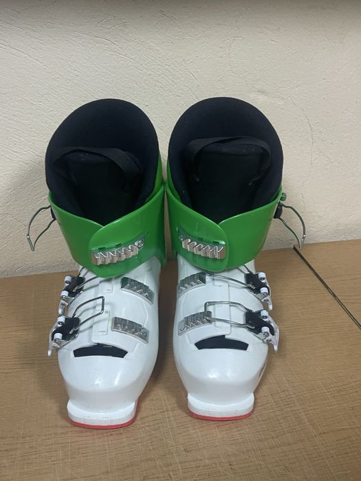 Продам коньки.