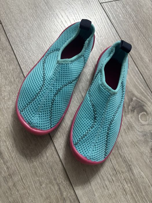 Pantofi de apa pentru copii