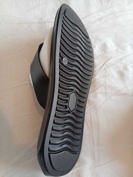 НОВИ 45 номер мъжки кожени чехли