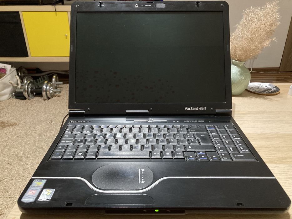 Dezmembrez laptop Packard Bell Easynote