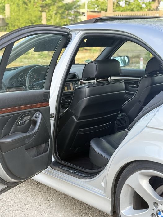 BMW 5 Series 0 — imagine 5