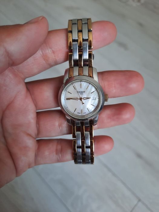 Часы женские Tissot
