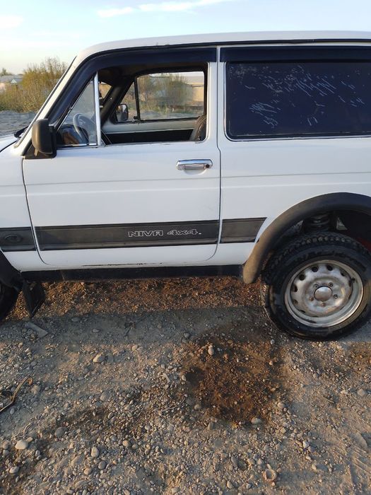 Lada Niva 4x4 holati ideal