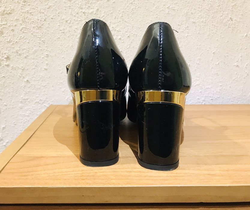 Чисто нови обувки на Sagan от естествена кожа!