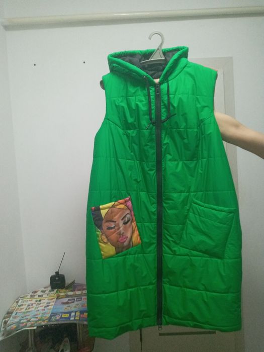 Продам 2 стильные курточки  54р