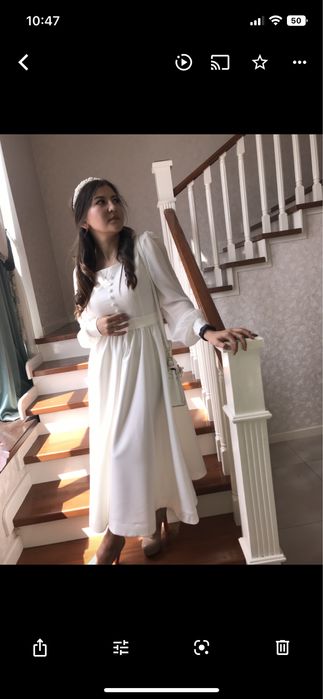 Продаю платье, белое