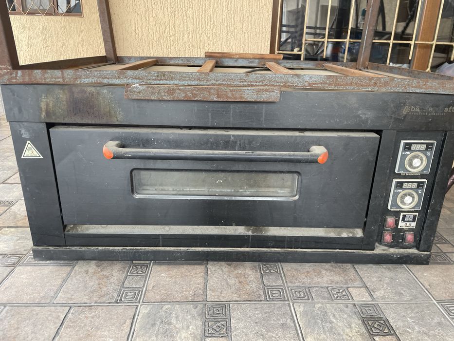 Печь для пиццы и хлеба