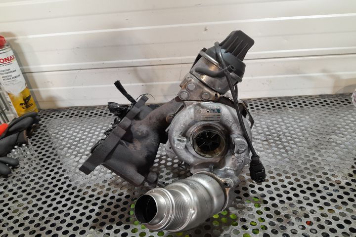 Turbosuflanta 03L253019T Volkswagen VW Tiguan 1 5N [2007 - 2011] Cros