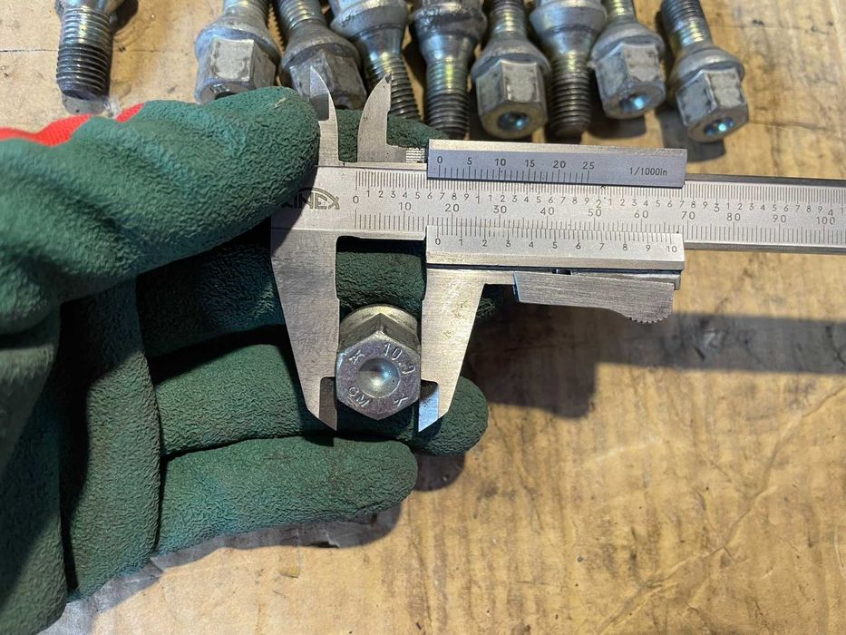 Продавам Болтове за Джанти Suzuki SX4 S-Cross М12х1.50х17 Оригинал