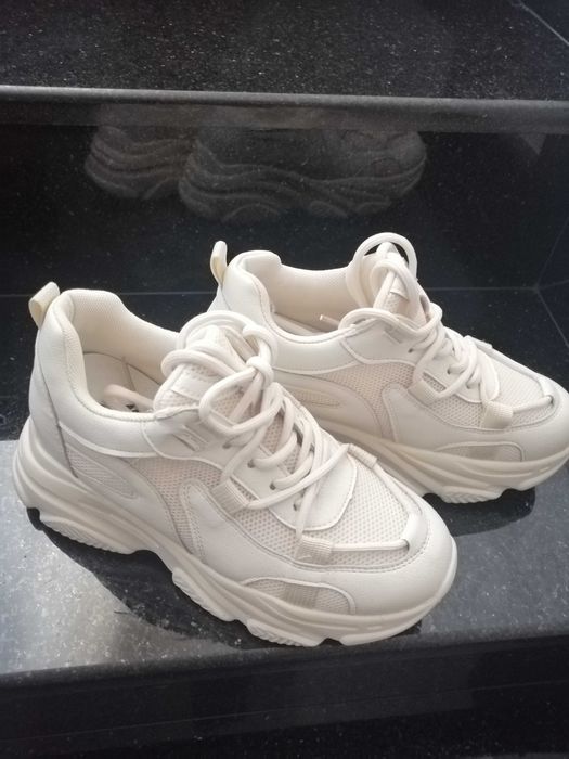 Маратонки 37 номер