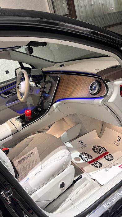 Mercedes benz EQE500 Suv