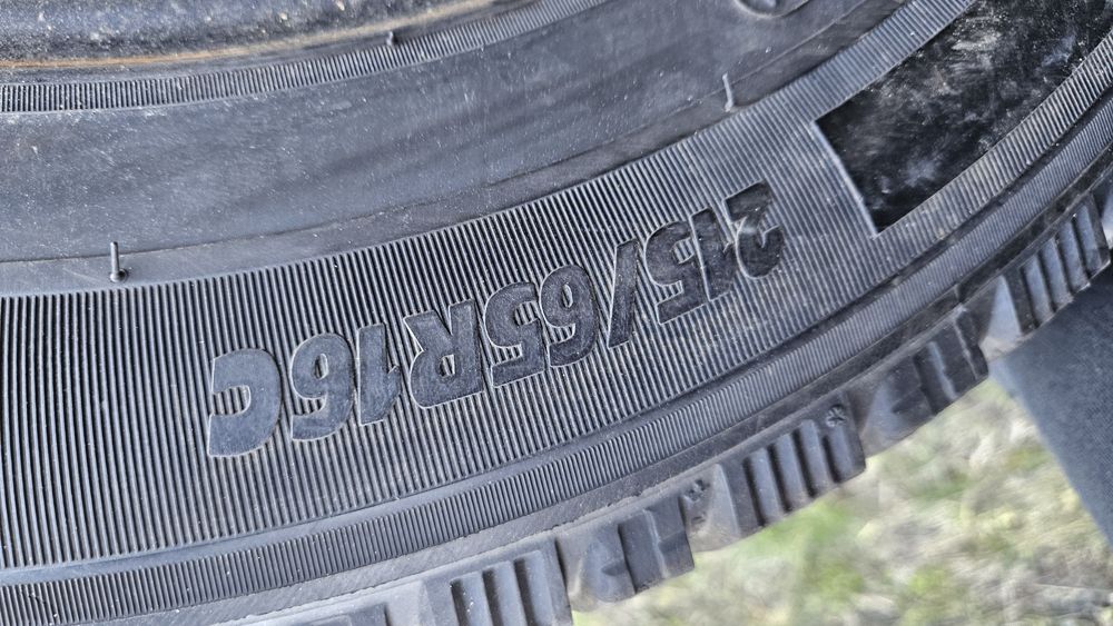 2бр гуми 215 65 16С дот 21 мишелин michelin
