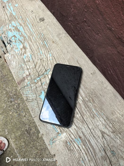 IPhone 11 128гб в норм состоянии