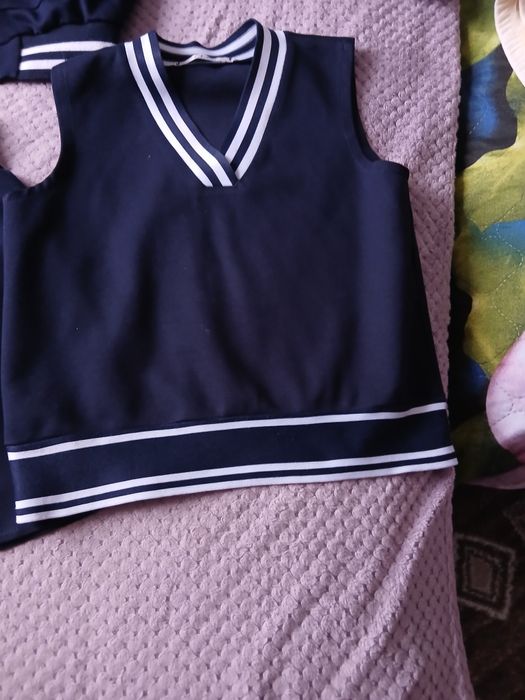 Продам кастюм для девочки