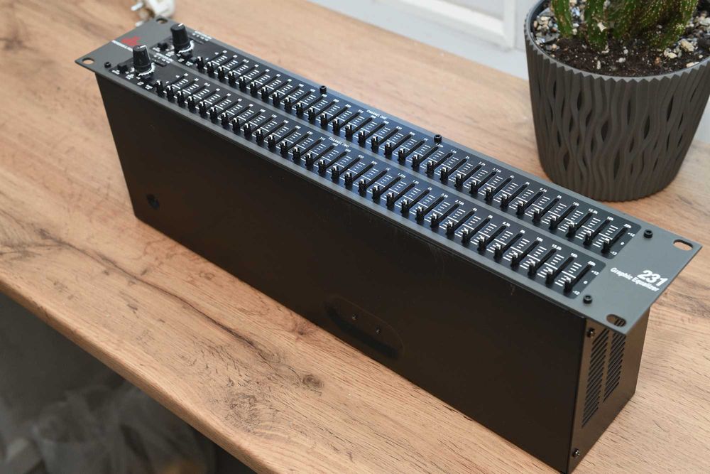 dbx 231 31-полосный стерео эквалайзер