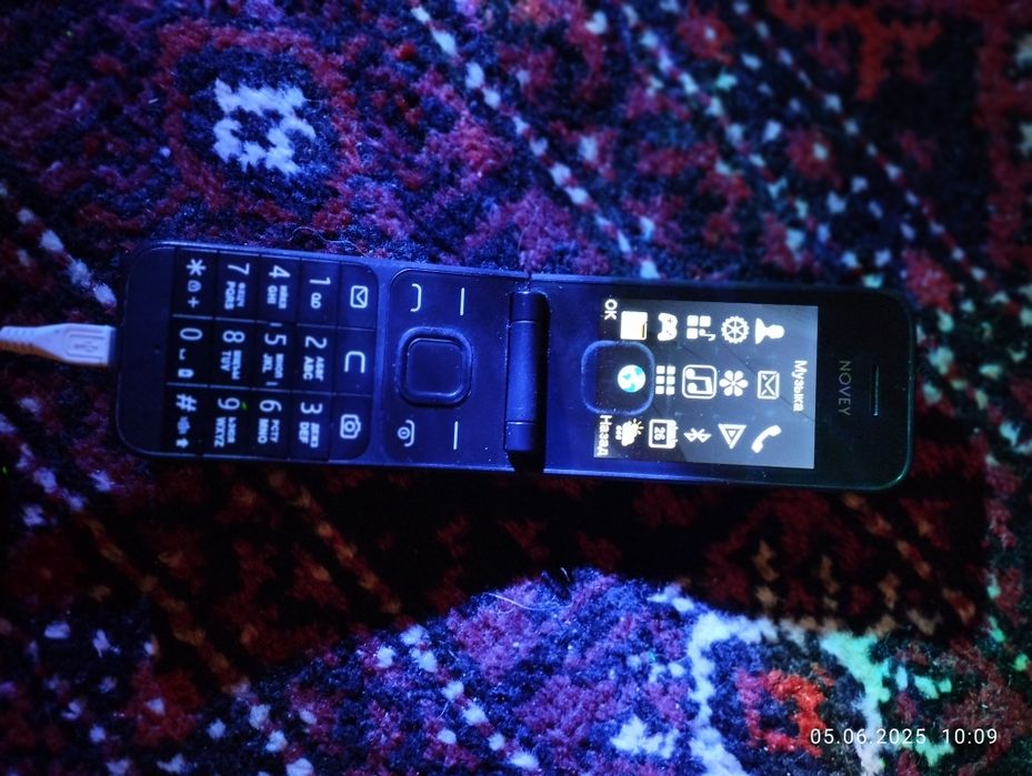 Новей телефон открывашка х77