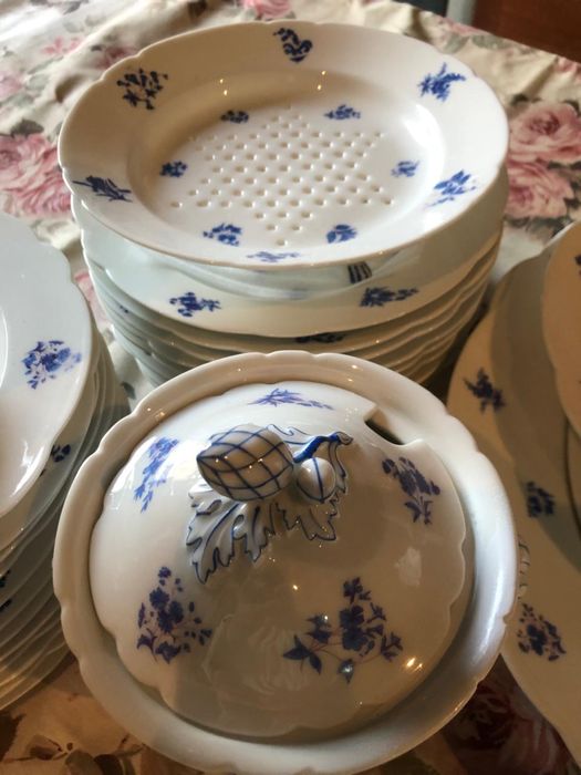 Продам французский сервиз