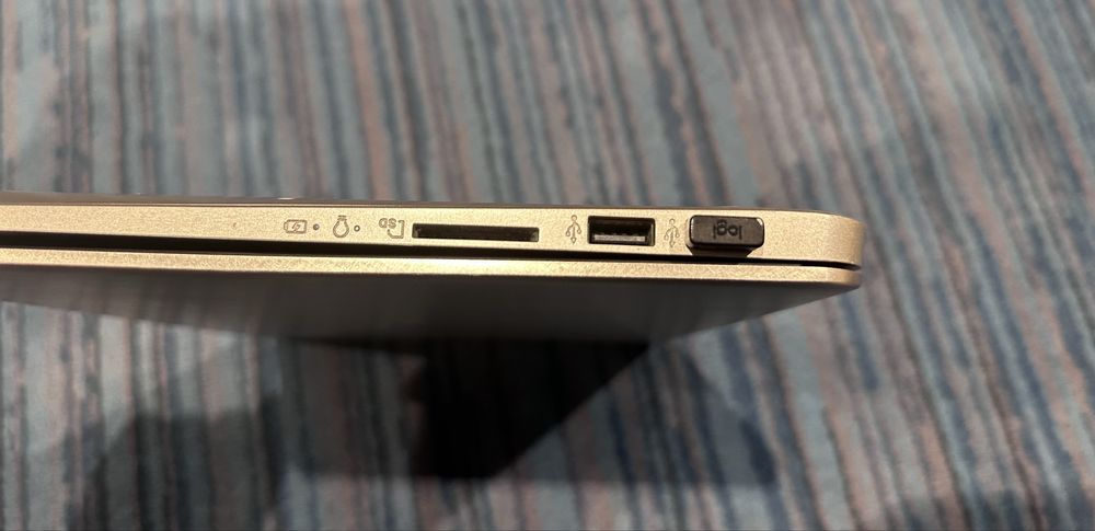 ASUS VivoBook X510UNR / i7 / 20GB RAM / 1TB SSD / MX150 / NEW BATTERY