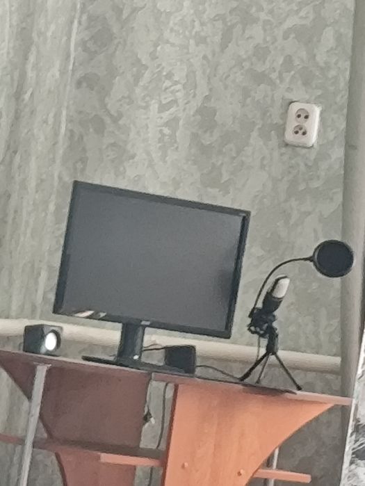 монитор 20000 для игр подойдет