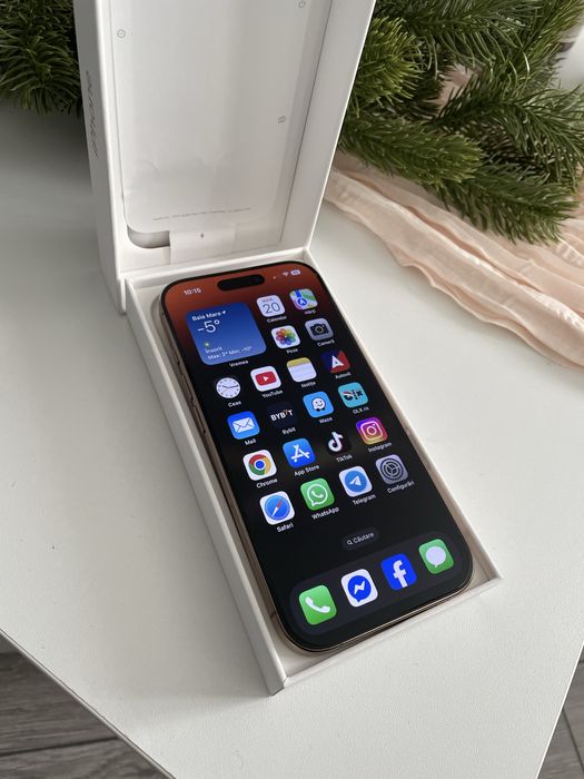 iPhone 16 PRO natural titanium Garantie