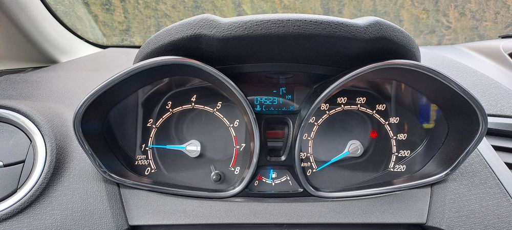 Ford Fiesta -2013 Gri