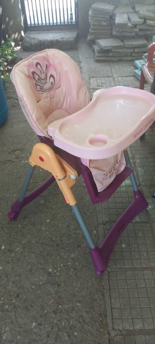 Детско столче за храна