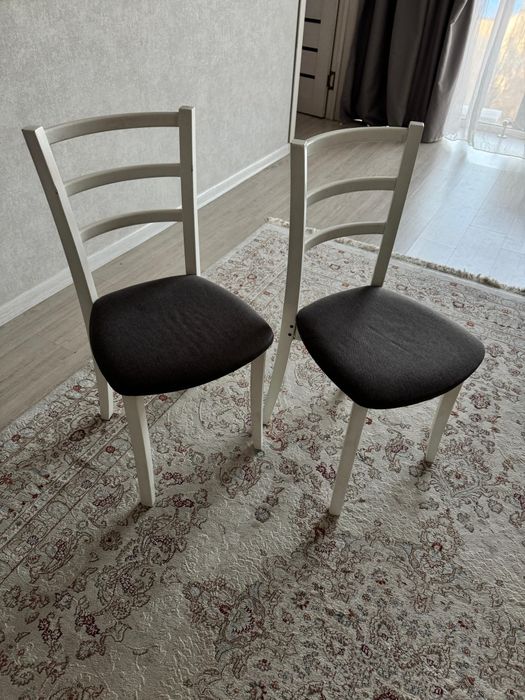 Продам пластиковые стулья, Кантри