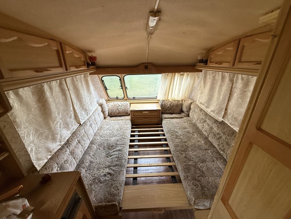 Каравана 2004 г + мокро помещение