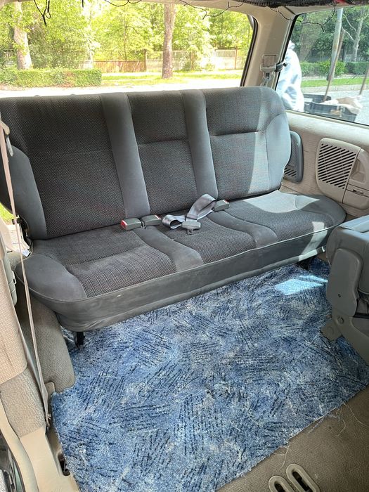 Тройна седалка за миниван