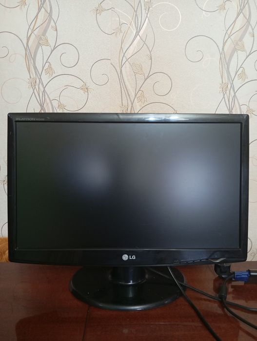 Монитор LG 21.5" Flatron W2243S/W2243C
