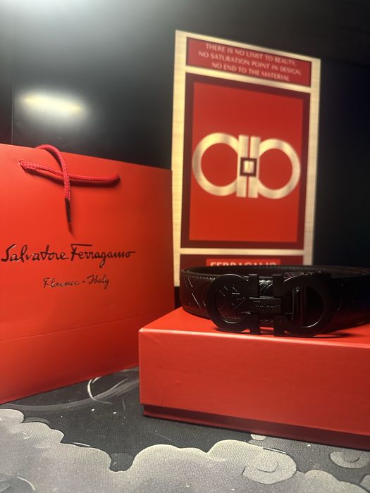 Curea ferragamo neagra
