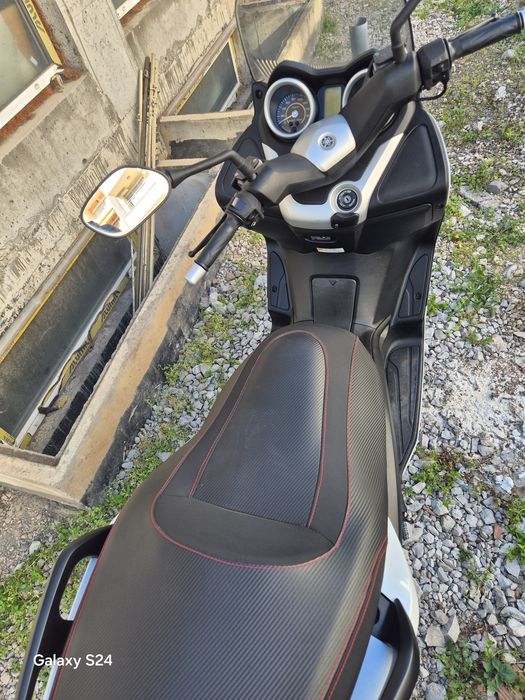 Yamaha X-max 250