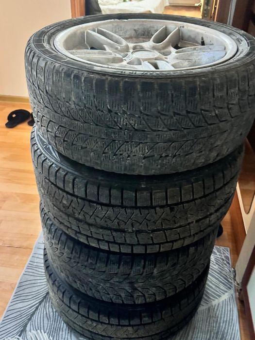 Продам зимним шины на БМВ