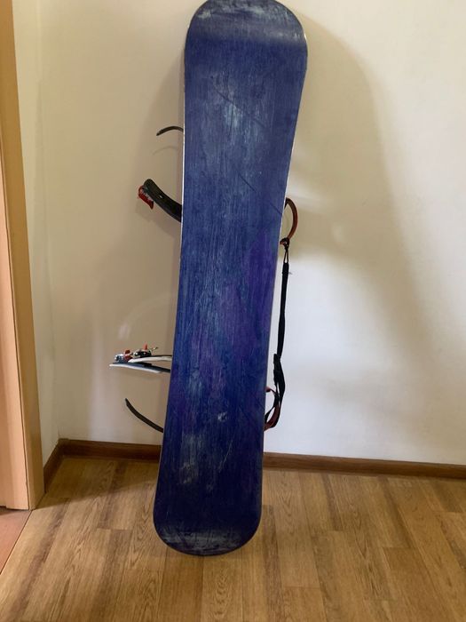 Продам сноуборд и ботинки