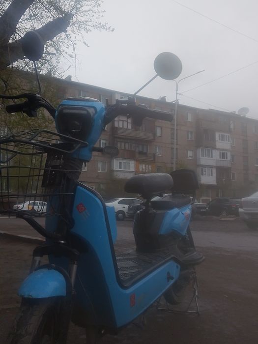 Зарядчикпен каска подаркаға берілелі