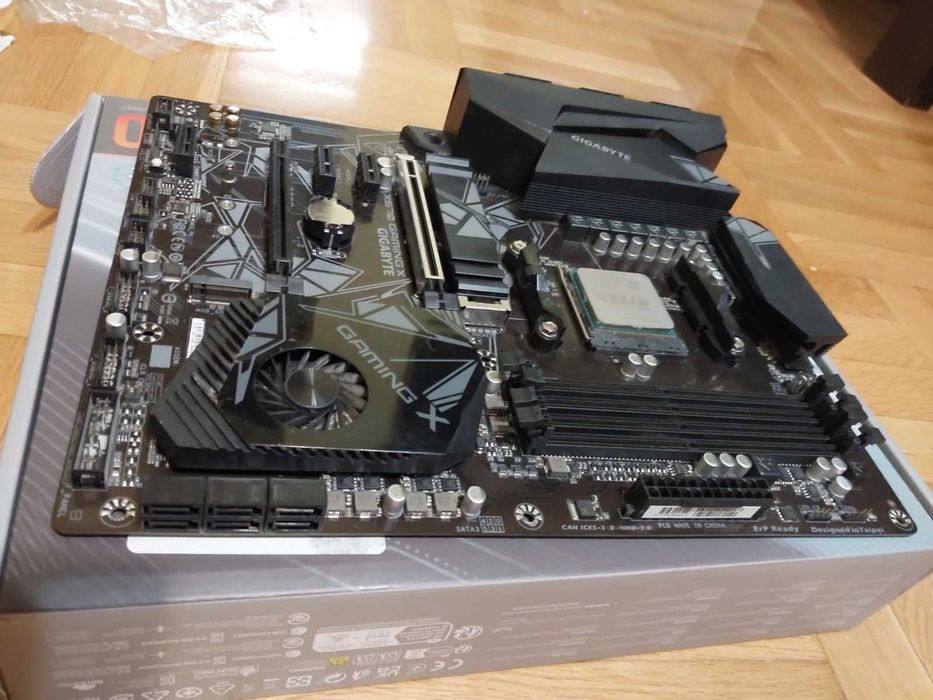 AMD Ryzen 5 3600 + Gigabyte X570 Gaming X